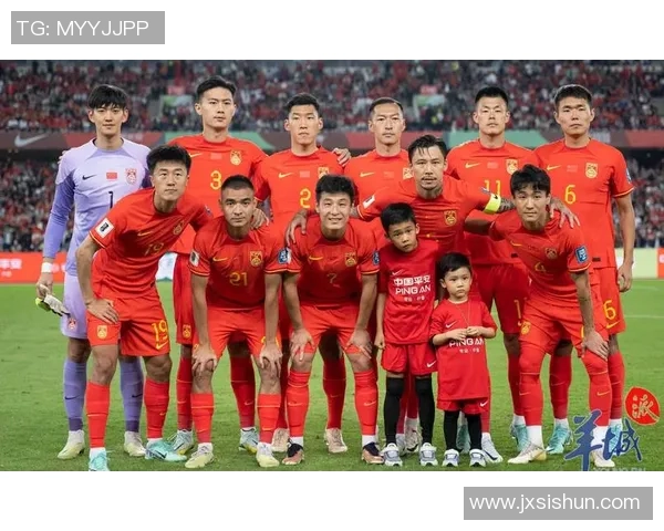 中国足球队球星盘点及其在国际赛场上的表现与成就 中国足球队球星盘点及其在国际赛场上的表现与成就