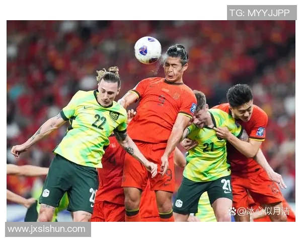 矮小黑皮的足球后卫球星如何用实力征服赛场成为防线铁壁 矮小黑皮的足球后卫球星如何用实力征服赛场成为防线铁壁